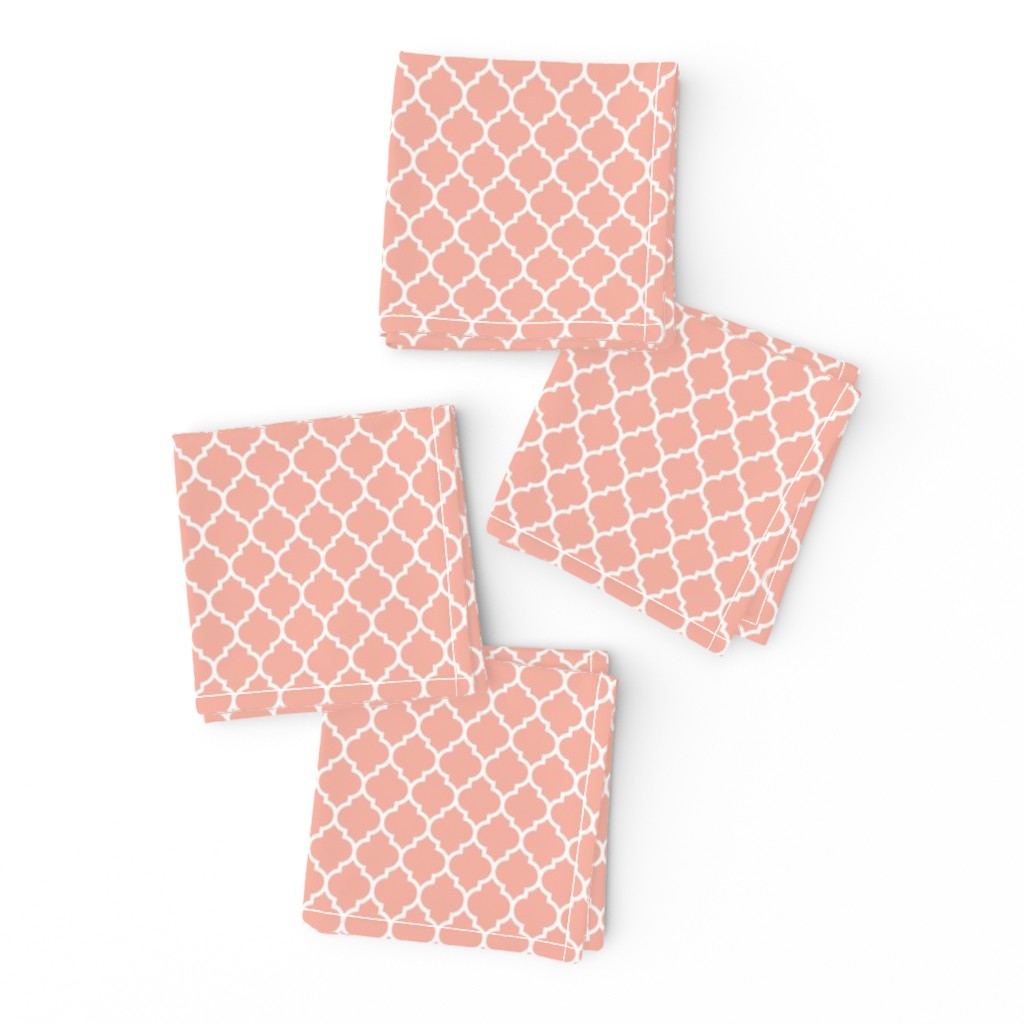 Quatrefoil lattice in pale salmon coral pink