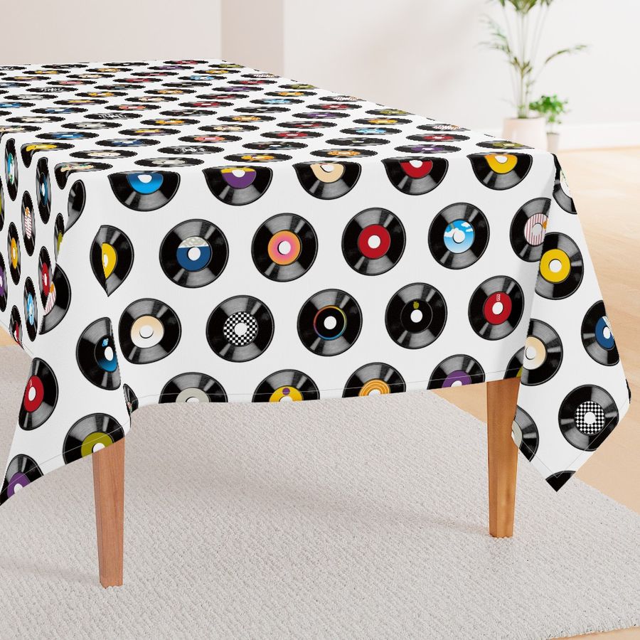 HOME_GOOD_RECTANGULAR_TABLE_CLOTH