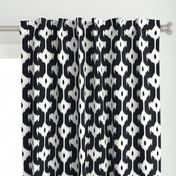 ikat offset- diamond -blk &white