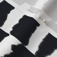 icebox cookie ikat-blk & white