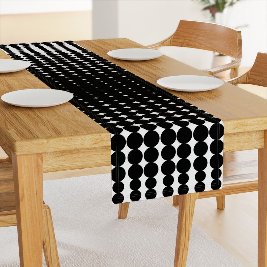 HOME_GOOD_TABLE_RUNNER