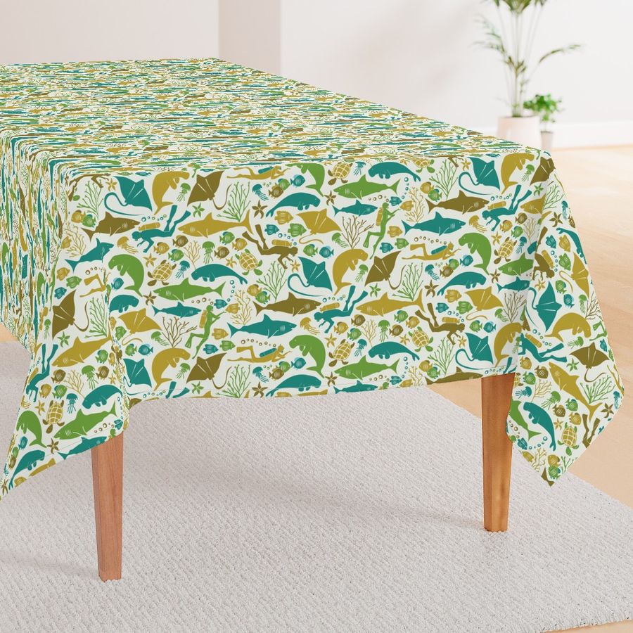 HOME_GOOD_RECTANGULAR_TABLE_CLOTH