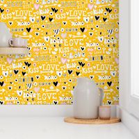 Bright yellow love doodles 18_0418