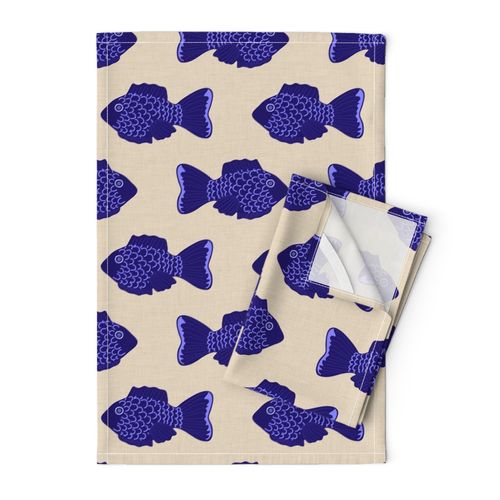 indigo_fish_on_natural_linen