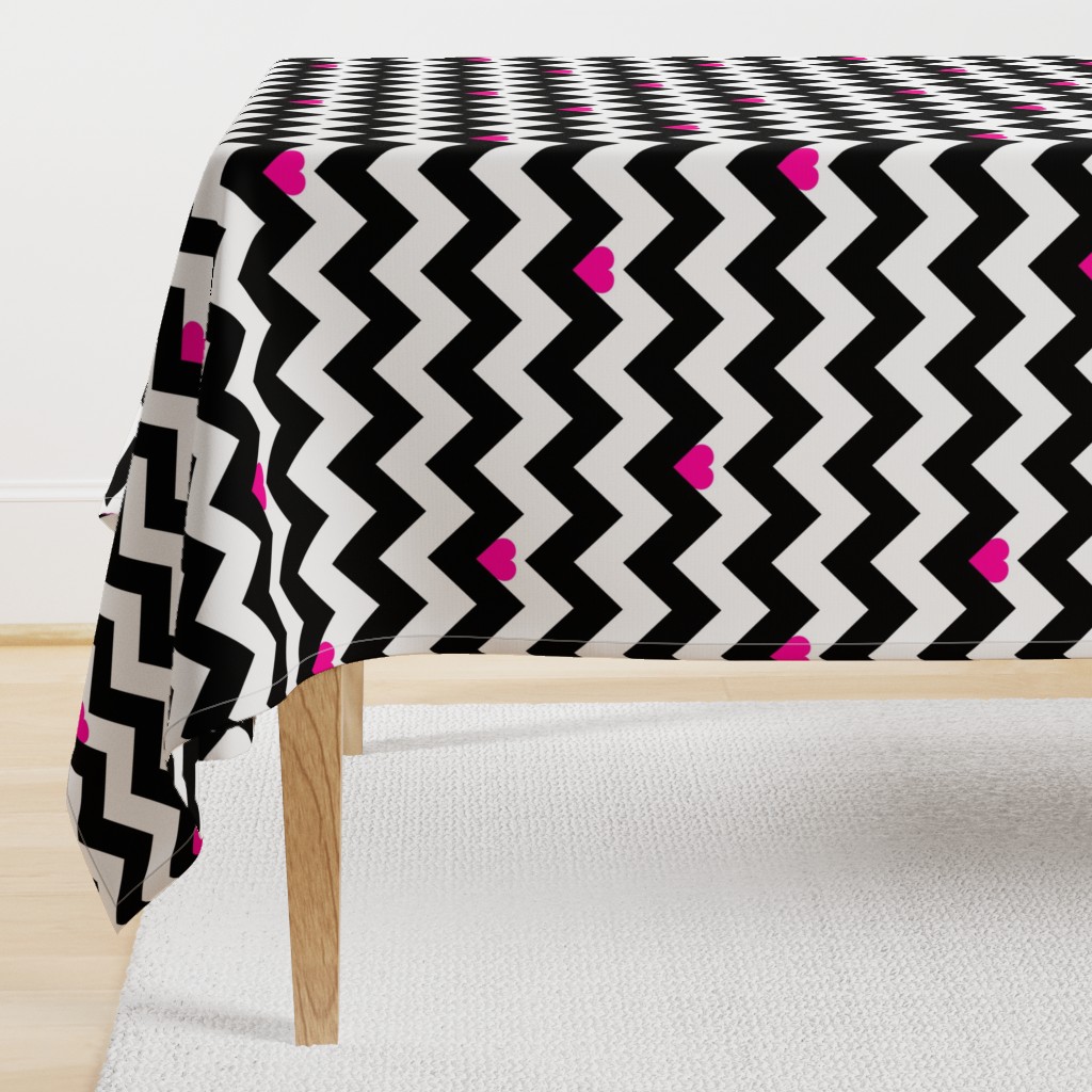 Heart & Chevron - Black/Pink