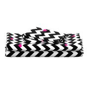 Heart & Chevron - Black/Pink