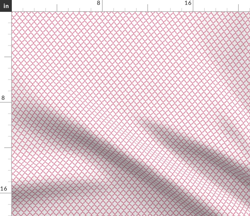 quatrefoil hot pink on white - small