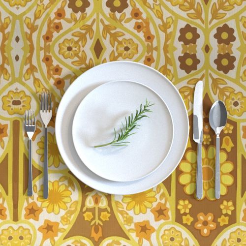 HOME_GOOD_RECTANGULAR_TABLE_CLOTH