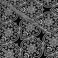 Lace Medallion ~ Black and White