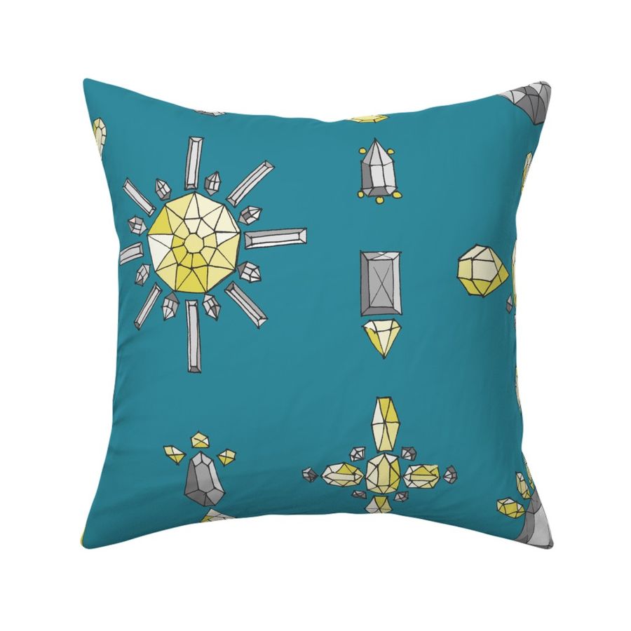 HOME_GOOD_SQUARE_THROW_PILLOW