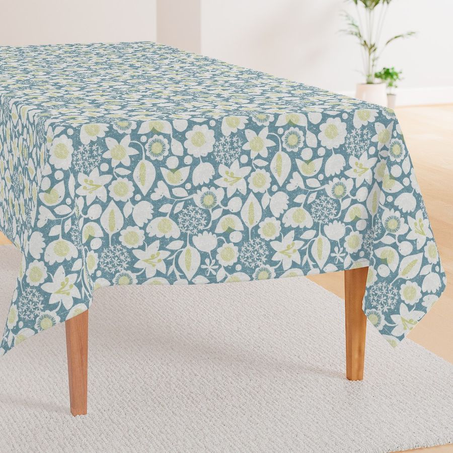 HOME_GOOD_RECTANGULAR_TABLE_CLOTH