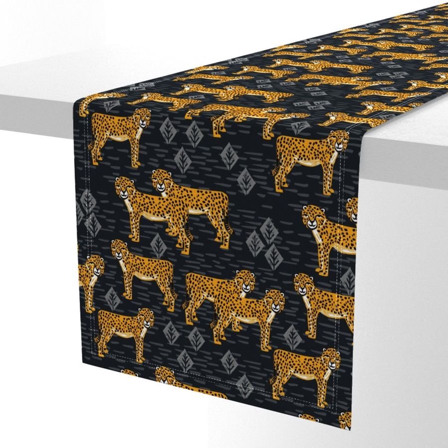 HOME_GOOD_TABLE_RUNNER