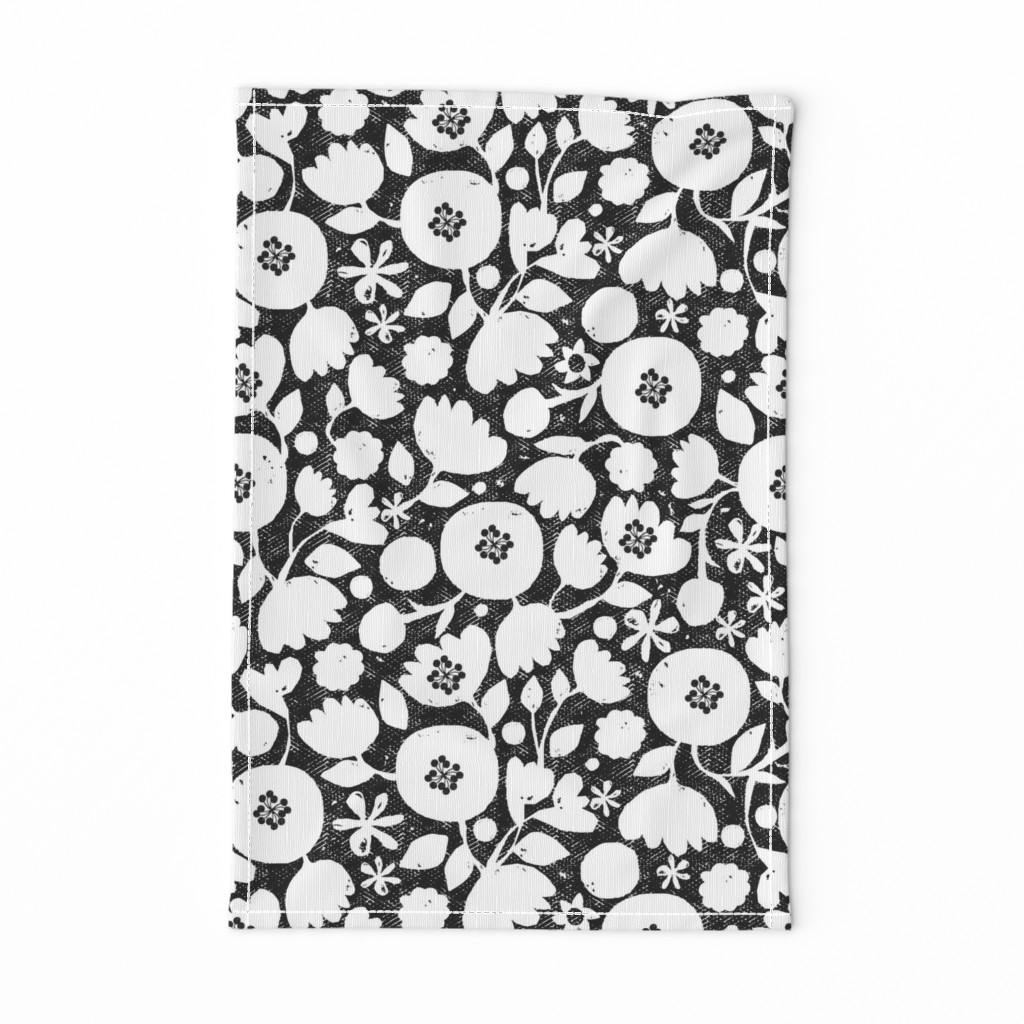 clear cut flowers - black and white floral