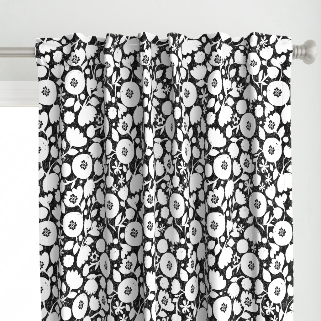 clear cut flowers - black and white floral