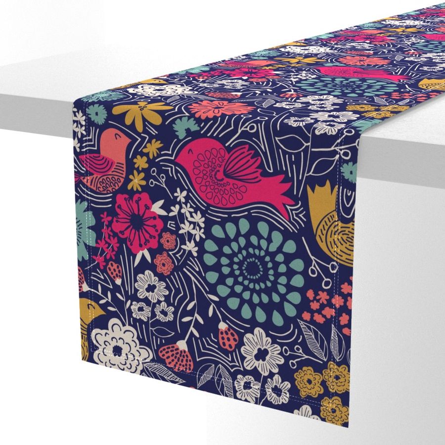 HOME_GOOD_TABLE_RUNNER