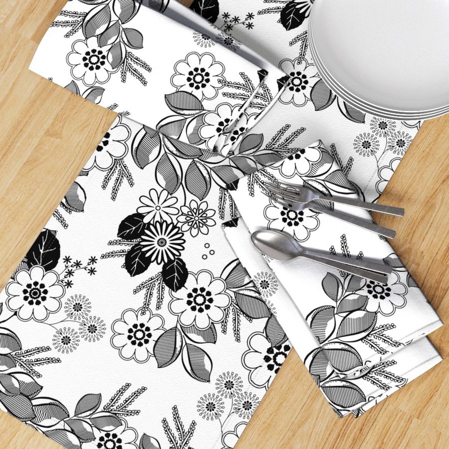 HOME_GOOD_TABLE_RUNNER