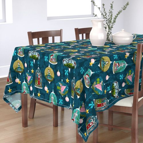 HOME_GOOD_RECTANGULAR_TABLE_CLOTH