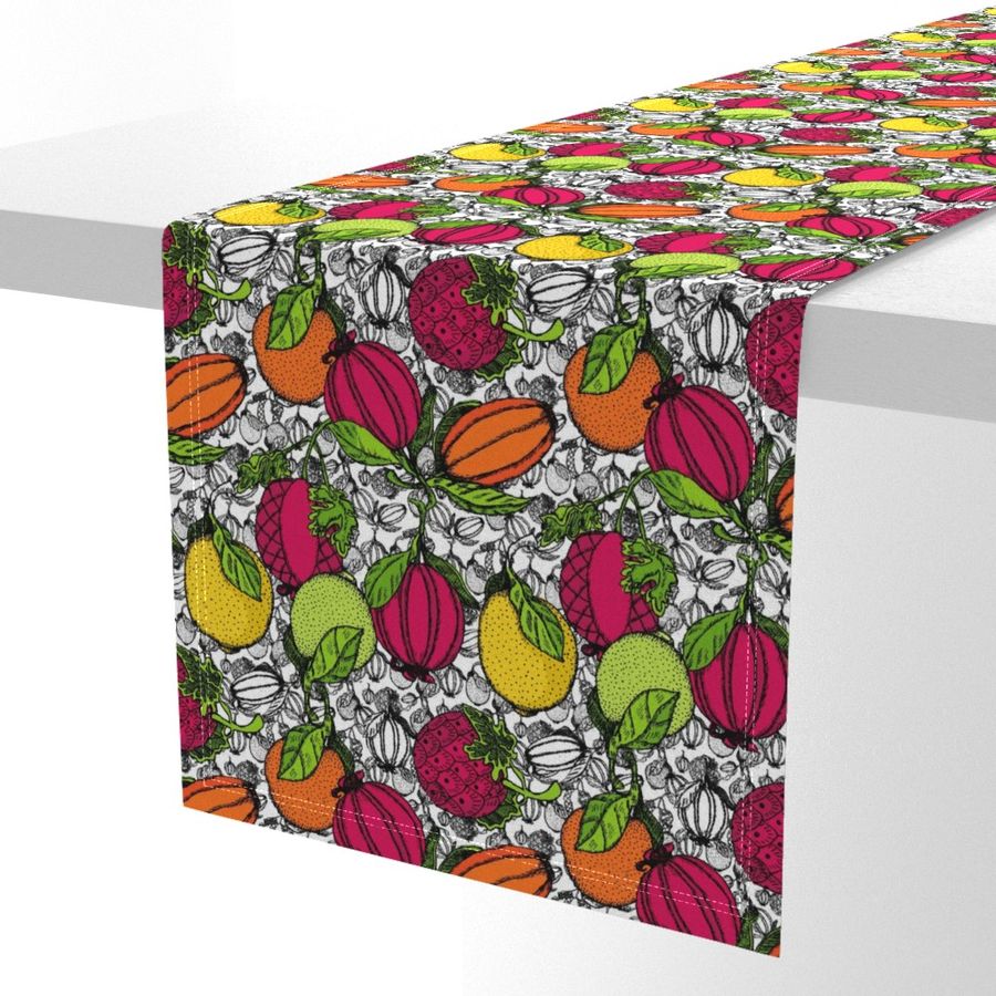 HOME_GOOD_TABLE_RUNNER