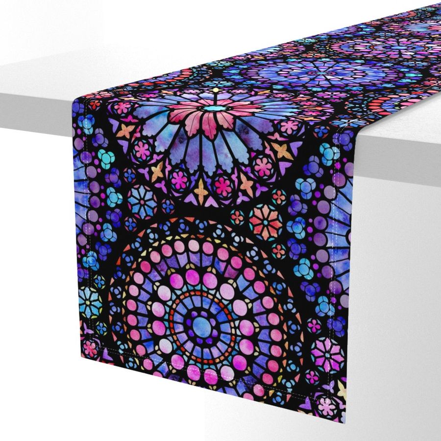 HOME_GOOD_TABLE_RUNNER