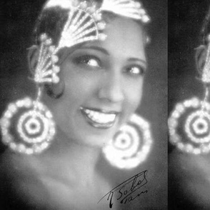 Josephine_Baker__3_