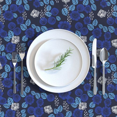 HOME_GOOD_RECTANGULAR_TABLE_CLOTH