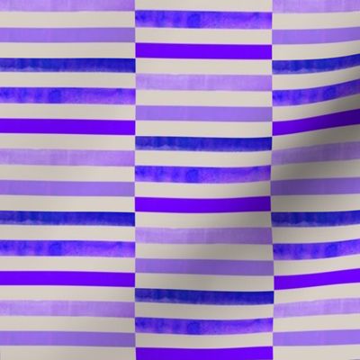 viv_yipestripes_lavenderblue runner