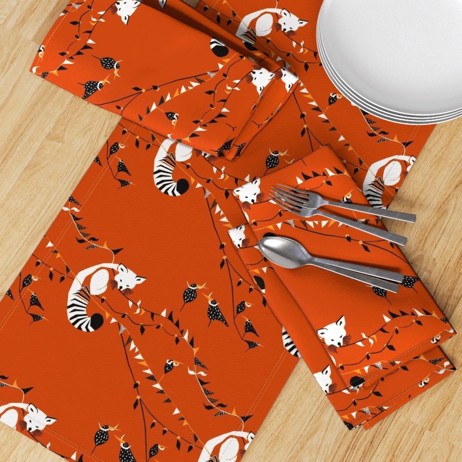 HOME_GOOD_TABLE_RUNNER