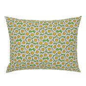 Green Smiley Daisy Flower Pattern