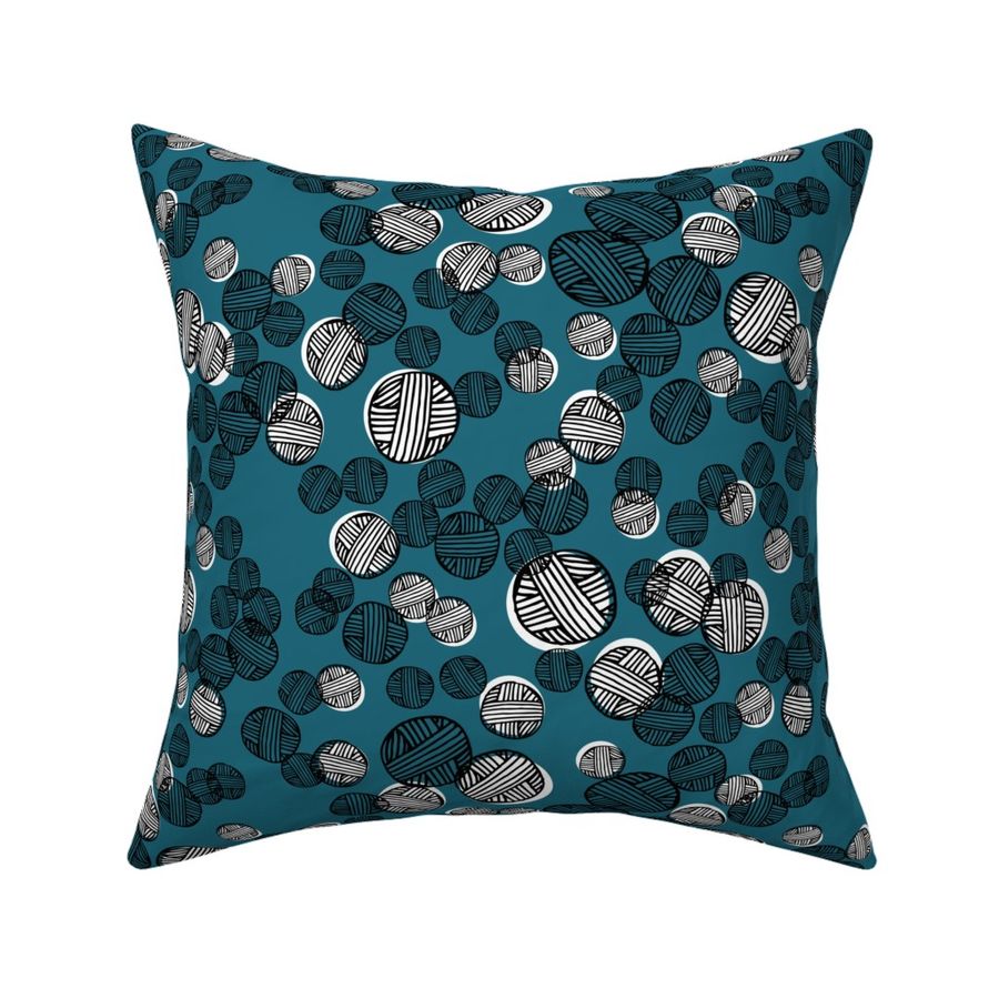 HOME_GOOD_SQUARE_THROW_PILLOW