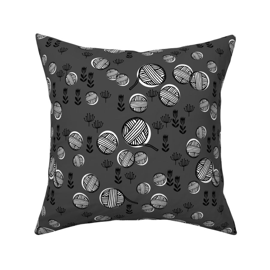 HOME_GOOD_SQUARE_THROW_PILLOW