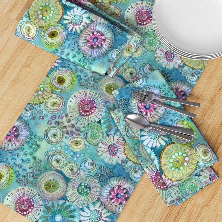 HOME_GOOD_TABLE_RUNNER