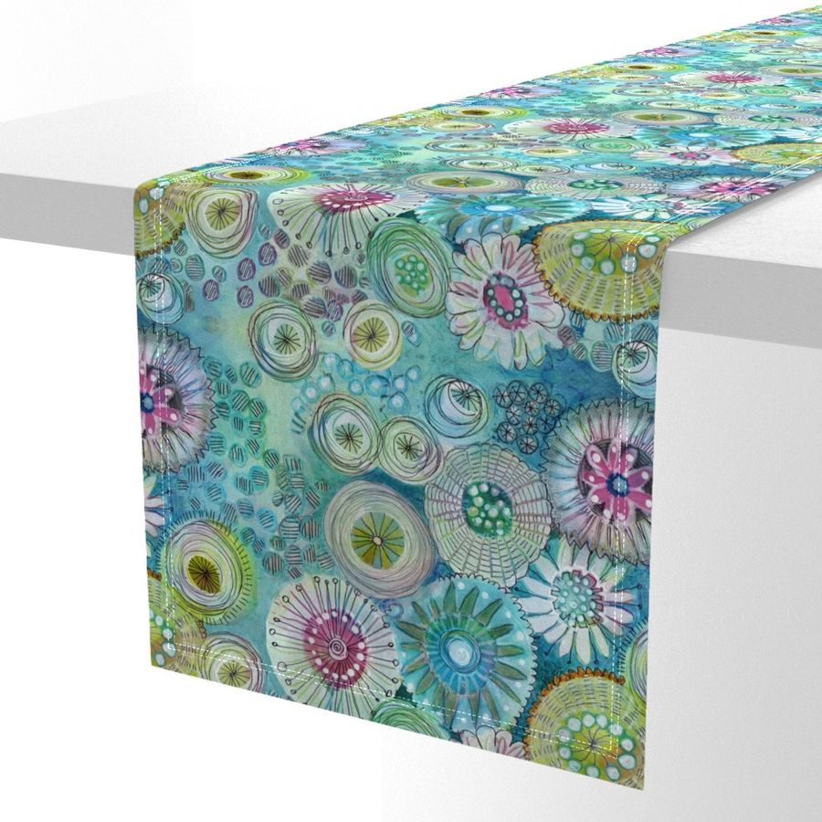 HOME_GOOD_TABLE_RUNNER