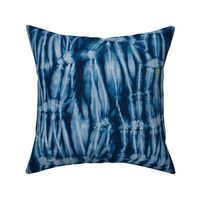 Shibori manipulated pleats indigo 1