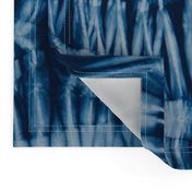 Shibori manipulated pleats indigo 1