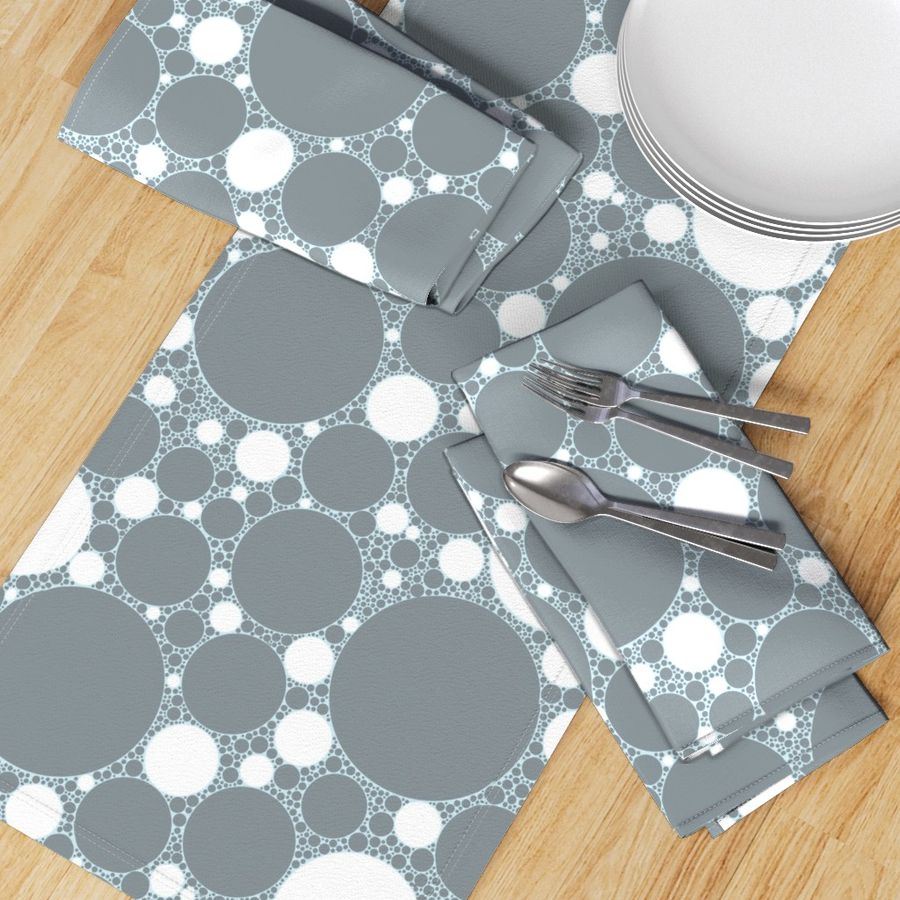 HOME_GOOD_TABLE_RUNNER