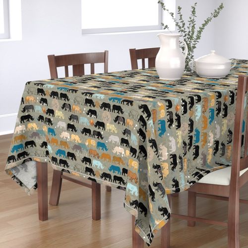 HOME_GOOD_RECTANGULAR_TABLE_CLOTH