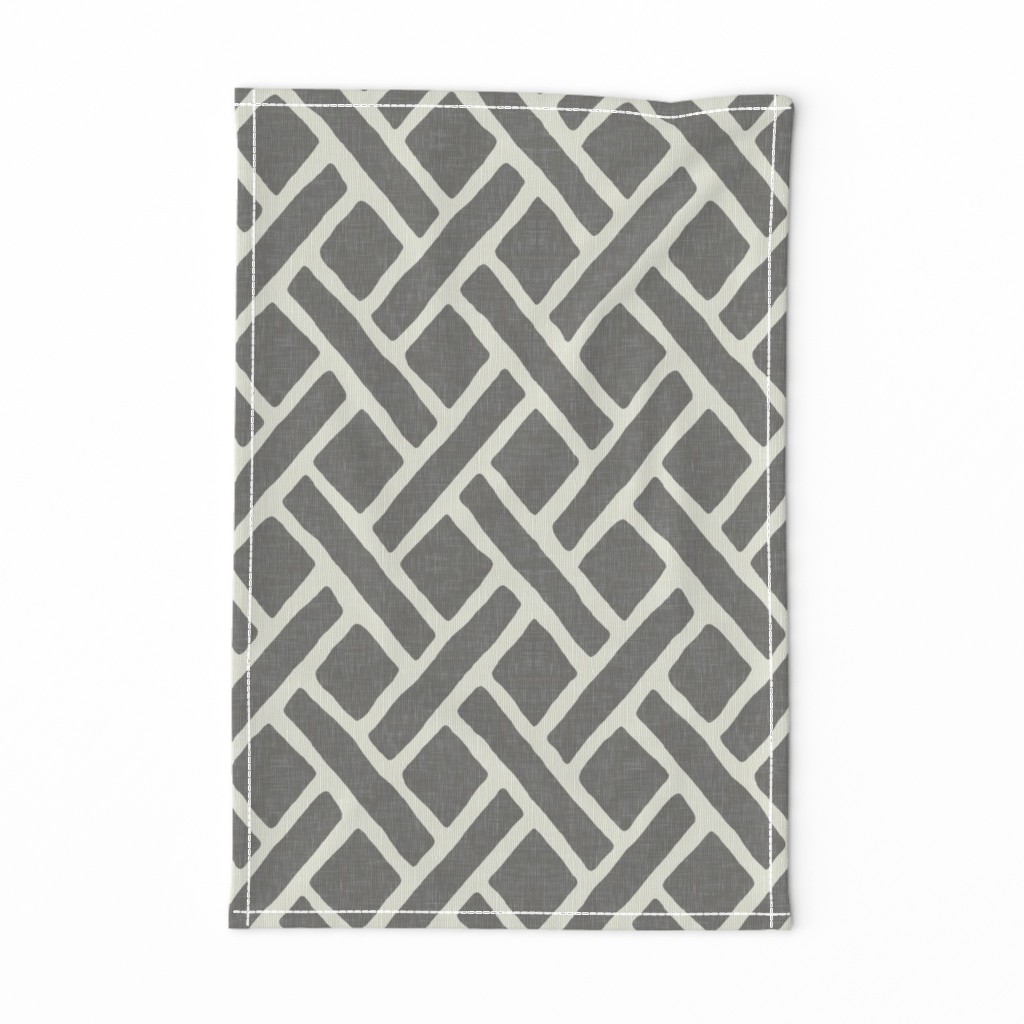 Savannah Trellis in Gray