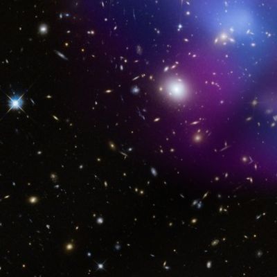 HD Galaxy Cluster MACS J0717 (2003-04-16)