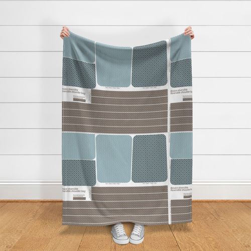 HOME_GOOD_THROW_BLANKET