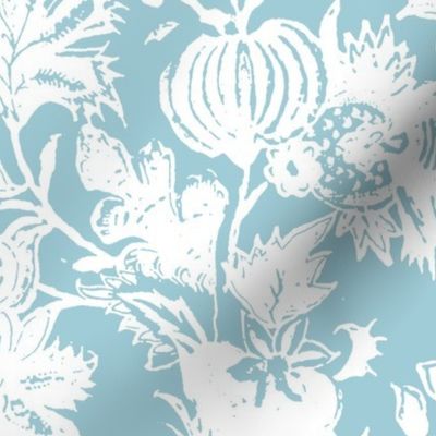 Chintz  TOILE_blue sky jacobean