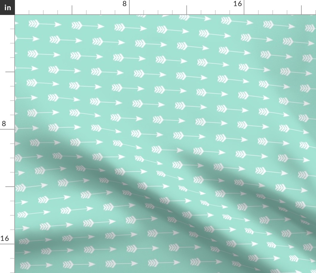 Arrow Sideways in Seafoam