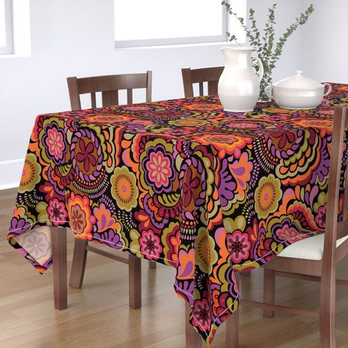 HOME_GOOD_RECTANGULAR_TABLE_CLOTH