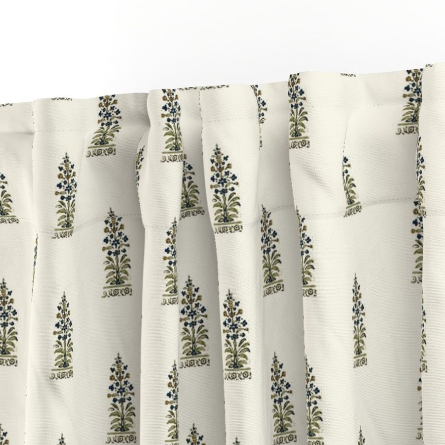 HOME_GOOD_CURTAIN_PANEL