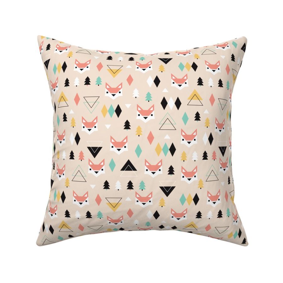 HOME_GOOD_SQUARE_THROW_PILLOW