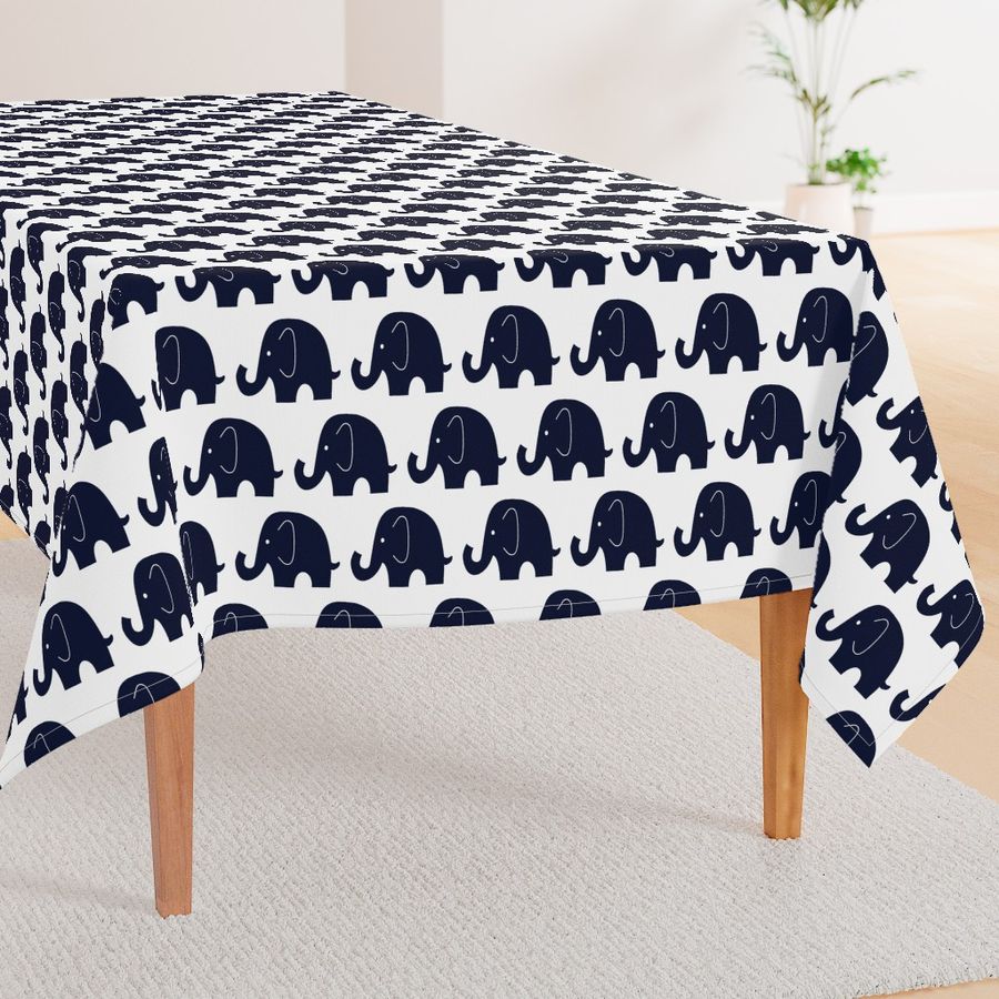 HOME_GOOD_RECTANGULAR_TABLE_CLOTH