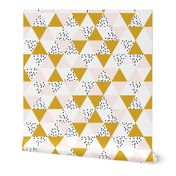 triangle wholecloth // pale pink + gold + b/w dots