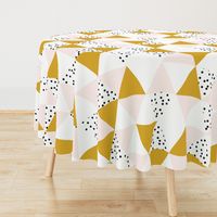 triangle wholecloth // pale pink + gold + b/w dots