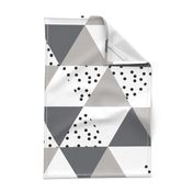 triangle wholecloth // charcoal + gray+ b/w dots