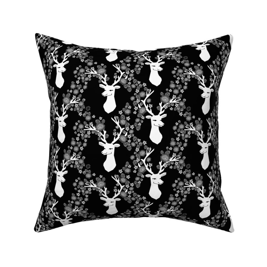 HOME_GOOD_SQUARE_THROW_PILLOW