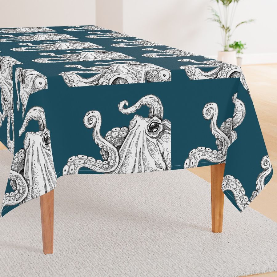 HOME_GOOD_RECTANGULAR_TABLE_CLOTH